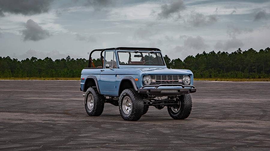  Ford Bronco by Velocity Restorations 1973 года  (фото 8 из 23)